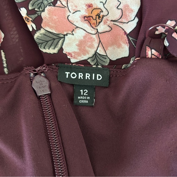 Torrid Cold Shoulder Floral Dress - Picture 5 of 6
